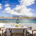 Venia's Πολλώνια